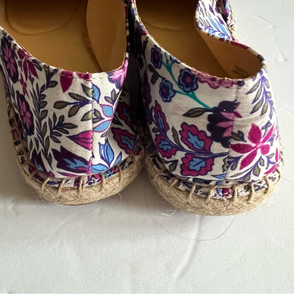 Talbots Cinched Espadrilles Women's 7.5 Floral Loafers - Purple and Cream Shoes - Picture 9 of 11